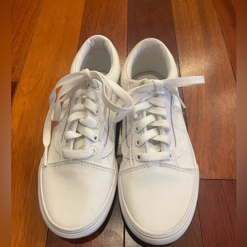 NWT-Vans 3Y Platform Oldskool shoe-would be cute customized! 💥